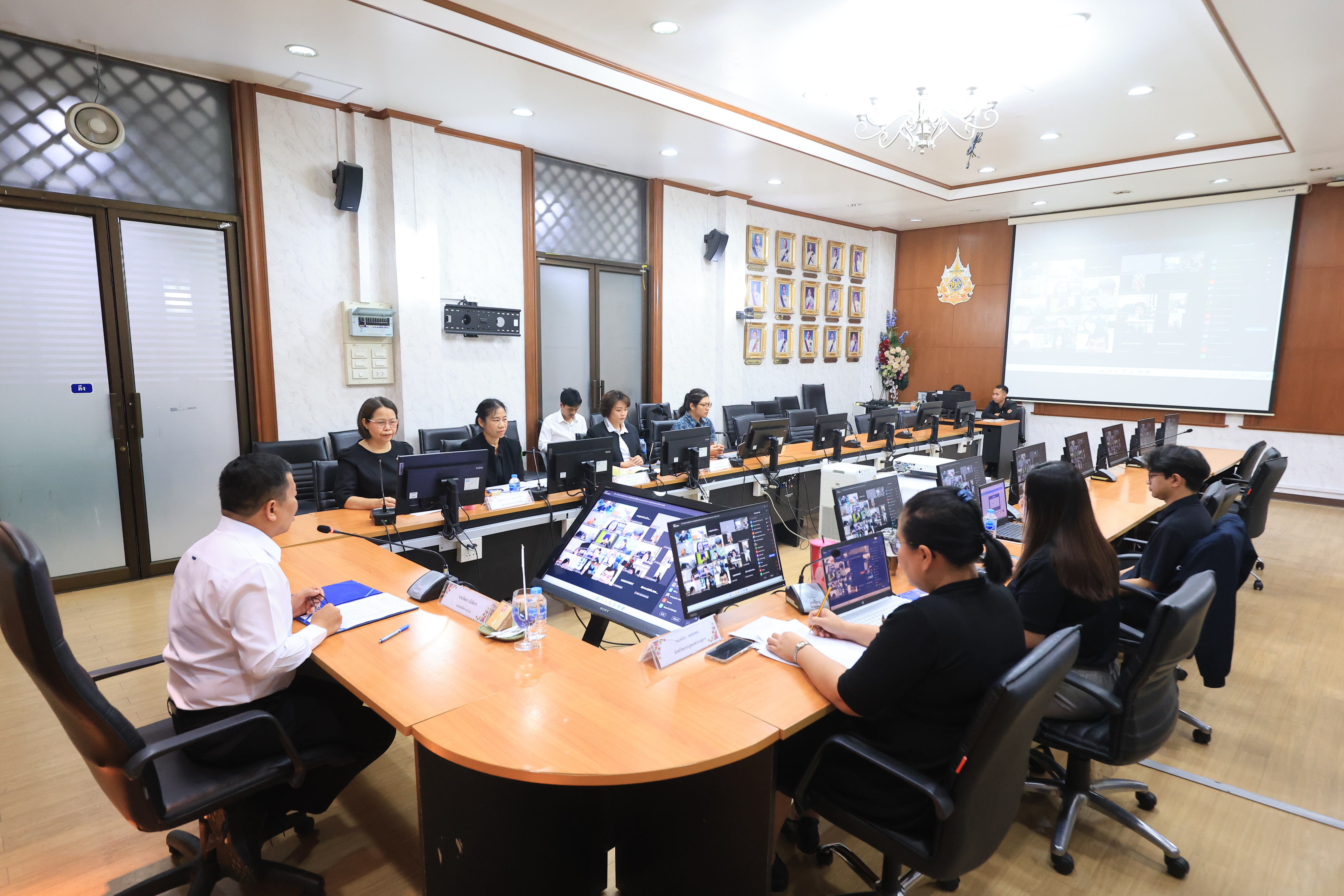 title - ส.ป.ก. ประชุมการเตรียมความพร้อมข้าราชการพลเรือน เพื่อเลื่อนขึ้นแต่งตั้งให้ดำรง ตำแหน่งประเภทวิชาการ ระดับชำนาญการ ในสังกัด ส.ป.ก. ประจำปี พ.ศ. 2569